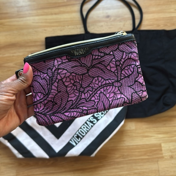 Victoria's Secret Totes Bundle (EUC) - Picture 8 of 13
